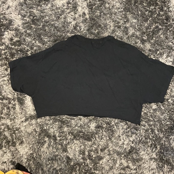 Crop top - Picture 2 of 2